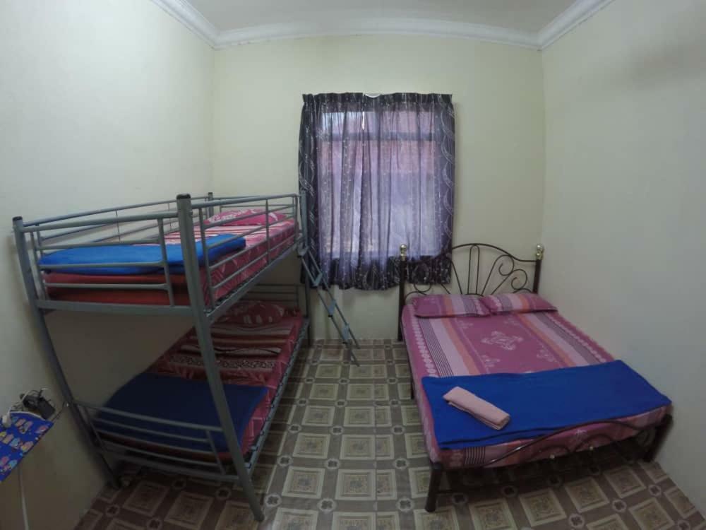 Homestay Tok Abah Kuala Besut エクステリア 写真